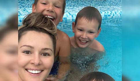 Кадры недели: Билан заболел на фоне скандала, беременная Кожевникова осваивает плаванье