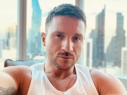 Лазарев — о романтическом вечере: «Написал бывшей и пригласил на свидание»