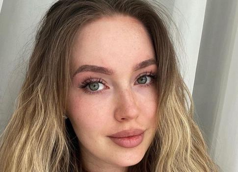 «Рожать — да! Умею»: Костенко ответила на хейт в Сети