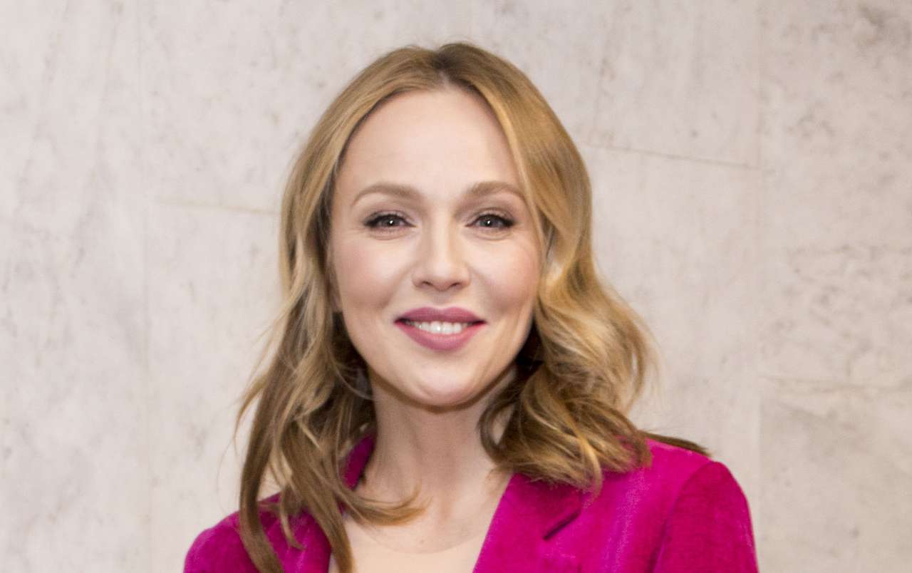 Альбина Джанабаева