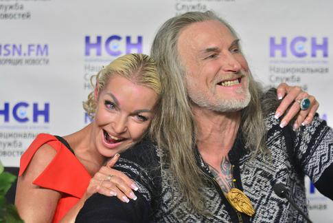 «Засаживали по вертикали»: Джигурда высказался после слива интимного видео с Волочковой