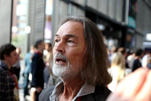 Кота Твикса все-таки «доставят» в Санкт-Петербург