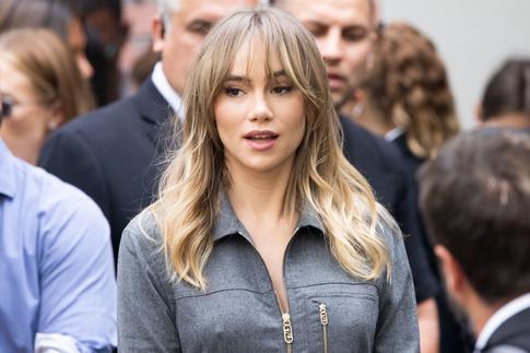 Беременная Сьюки Уотерхаус показала свои прелести на премии «Эмми»