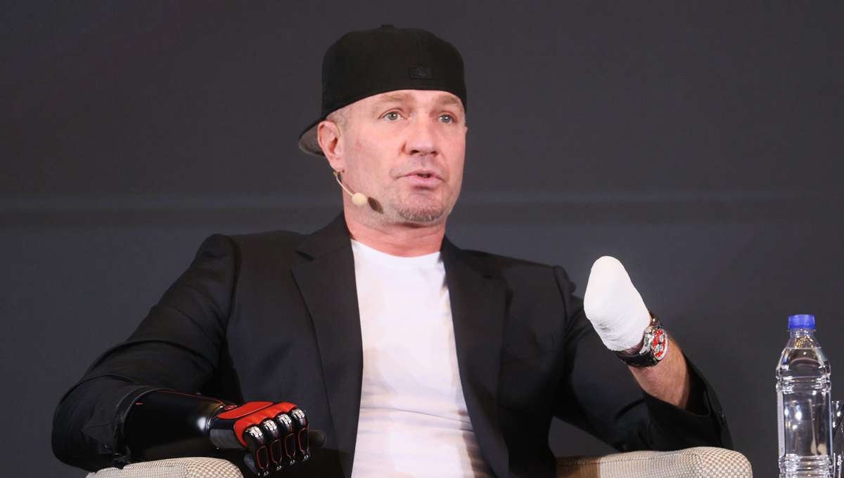 Роман Костомаров