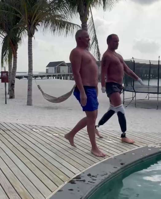 Роман Костомаров (справа) Роман Костомаров (справа)