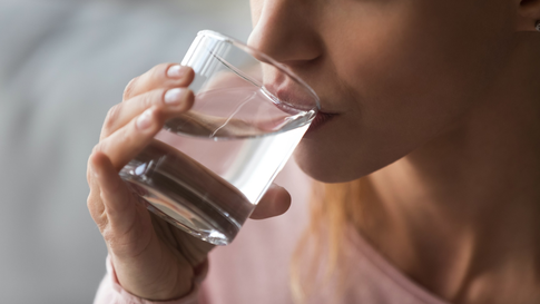 Зачем нужно пить горячую воду: берем пример с жителей Китая