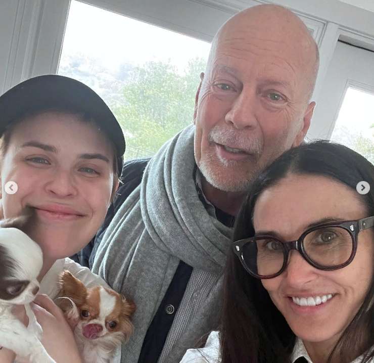 Деми Мур и Брюс Уиллис с дочерью