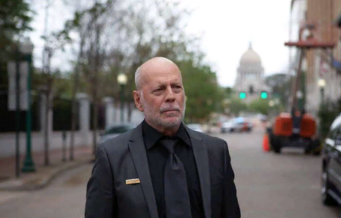 «Живи, Брюс!»: жена показала счастливые моменты с тяжелобольным Уиллисом