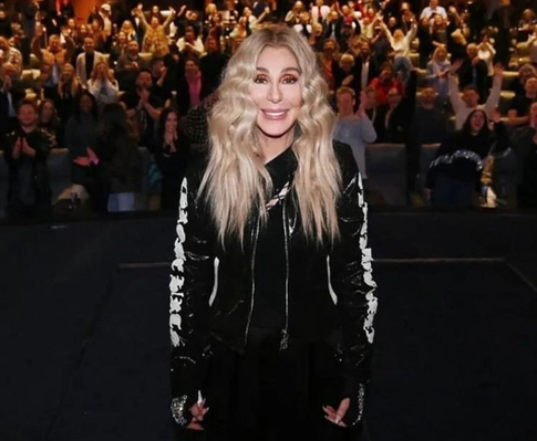 Суд отказал Шер поместить под ее опеку 47-летнего сына