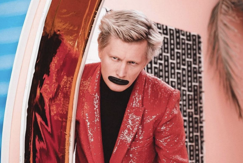 Экс-вокалист группы Little Big Антон Лисcов оказался в больнице