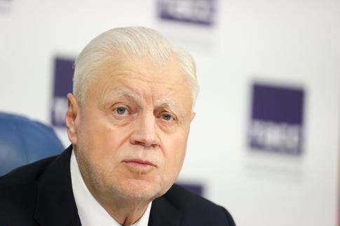 Политик Миронов назвал идею о введении налога на бездетность «людоедской»