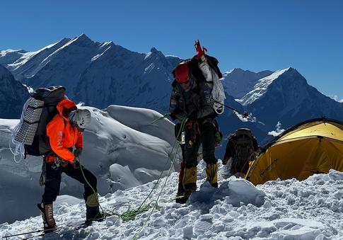 Стали известны новые подробности о погибших в Непале россиянах-альпинистах