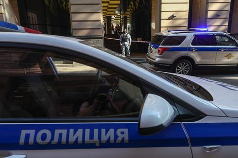 Проблемы в семье: что известно о 13-летей девочке, убившей сестренок