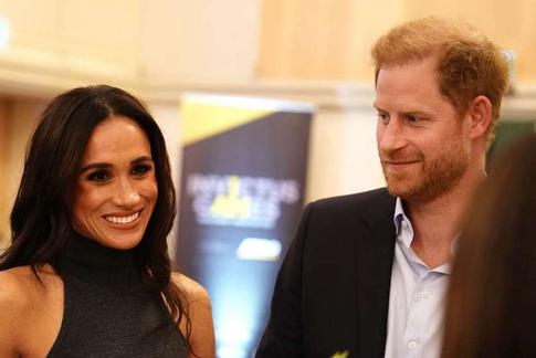 Вычеркнул жену из списка: в семье принца Гарри и Маркл намечается разлад