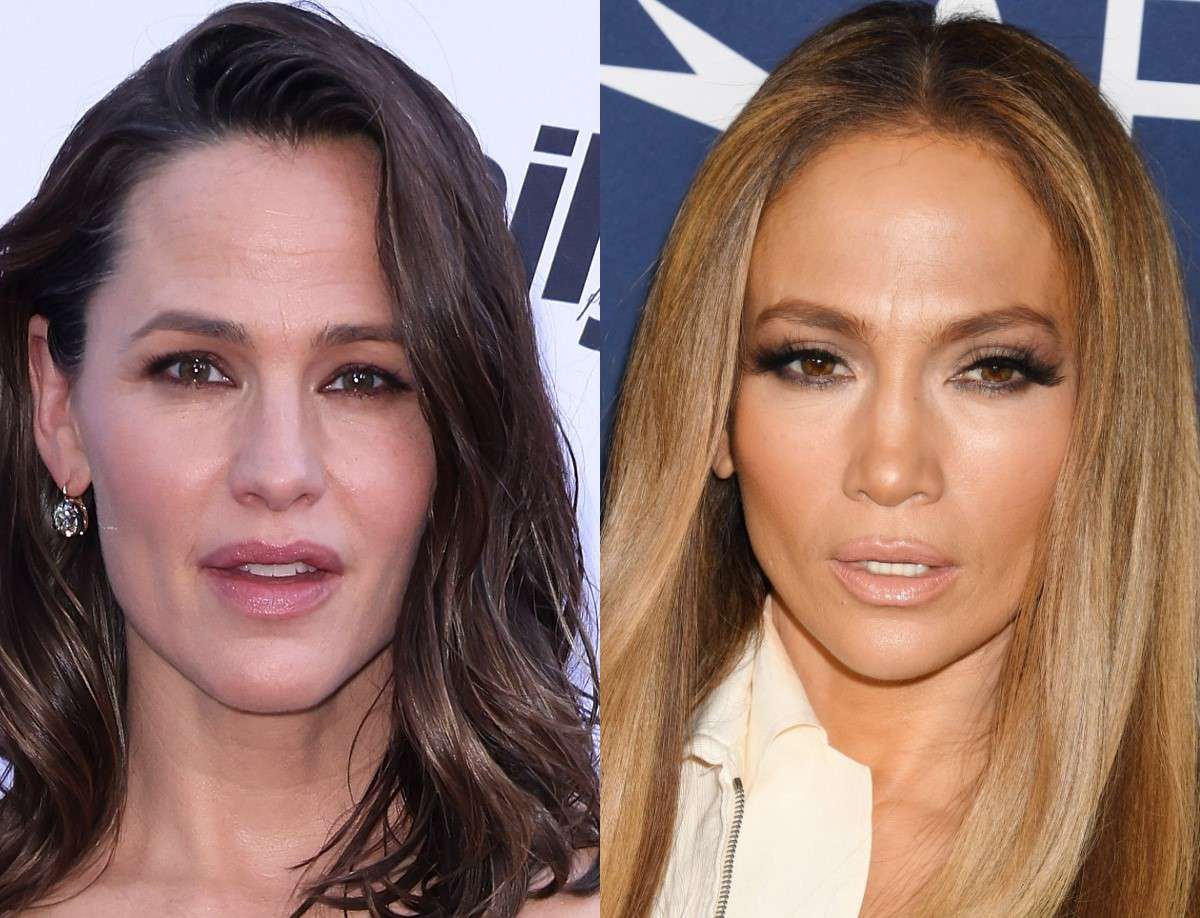 Қоғамдық көлікте еуропалық балапандарды сипалап жүр (порно)