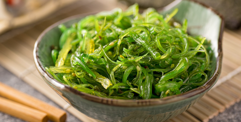 Не только салат и суп: 7 лучших рецептов с водорослями от шеф-повара