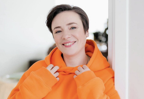 «Это подлость»: Тутта Ларсен отреагировала на выходки уехавших из РФ коллег