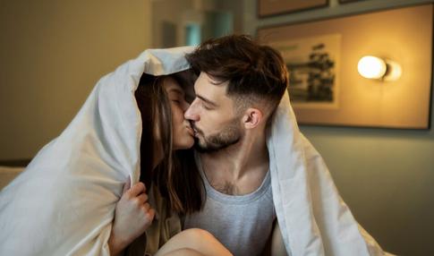 Пять секс-мыслей от вашего мужчины, которые он все еще боится вам озвучить