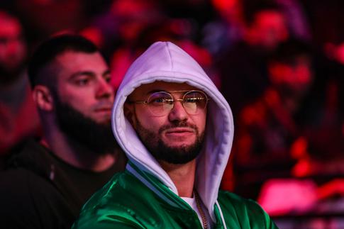 «Через это должен пройти каждый»: Джиган оправдался за избиение 4-летнего сына