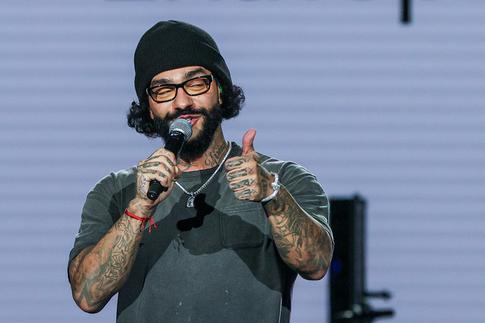 Поклонники поздравляют Тимати с тайной женитьбой