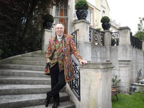 В особняке Зайцева теперь чужие люди: невестка раскрыла, кто там живет