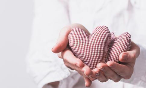 Отеки и другие симптомы, сигнализирующие о болезнях сердца: не пропустите их