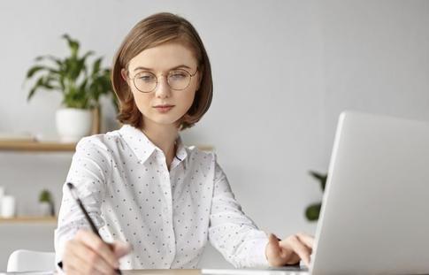 Четыре лайфхака, чтобы полностью отключиться от работы в отпуске зимой