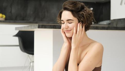 Эмоленты: что это и как они помогают вашей коже