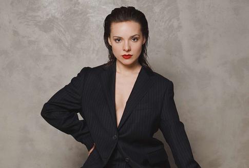 «С божьей помощью»: Анна Глаубэ поведала о трудностях воспитания сына