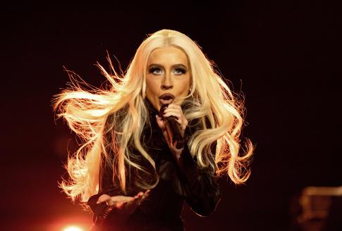 «Королева!»: знойное фото обнаженной Агилеры взбудоражило фанатов