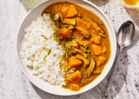 Карри: 7 лучших рецептов и польза этой приправы