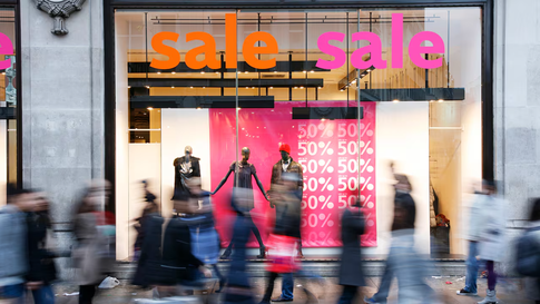 Распродажи: что стоит купить и чего лучше избегать