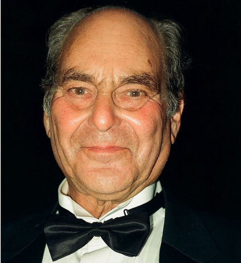 Ушел из жизни продюсер фильмов «Полицейская академия» и «Возвращение в страну Оз»