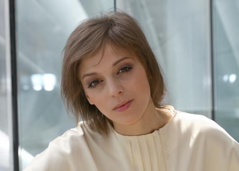 Звезде «Не родись красивой» Нелли Уваровой потребовалась помощь медиков