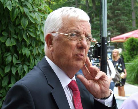 Раймонд Паулс ответил на вопрос, был ли у него роман с Пугачевой