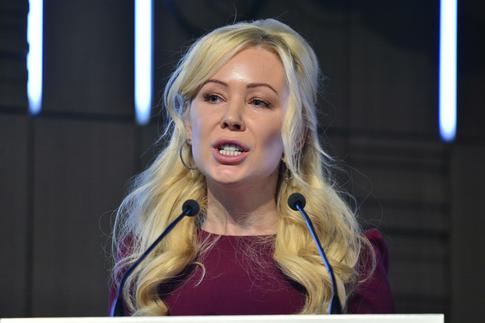 «Они поженятся?» Екатерину Мизулину заподозрили в романе с SHAMANом