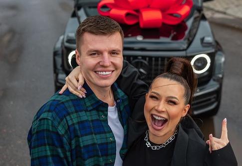 Блогер Лерчек попала в аварию в центре Москвы