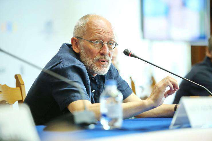 АЛЕКСАНДР ГОРДОН