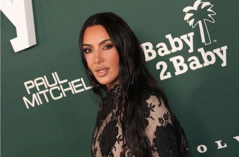 Ким Кардашьян показала фото с вечеринки в Лас-Вегасе после нападок