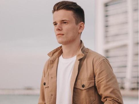 Сын Валерии сжег брендовые кроссовки и пообещал ходить босиком