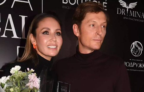 Ляйсан Утяшева трогательно поздравила Павла Волю с юбилеем: «С тобой всегда так легко и дома»