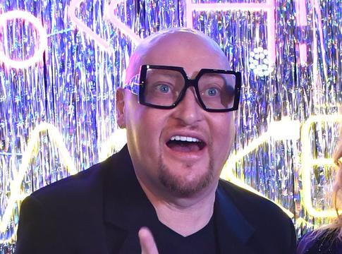 «Любит своего мужа»: Шура назвал причину отъезда Пугачевой из России