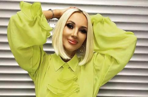 «Буду сидеть с вытянутой ногой»: Лера Кудрявцева игнорирует рекомендации врачей