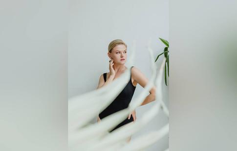 Анна Котова: «Снимаем лето, а на улице плюс 3»