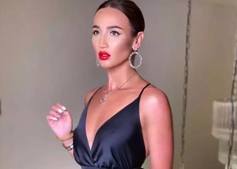 Бузова расплакалась после встречи с Давой: «Я тебя очень ждала»