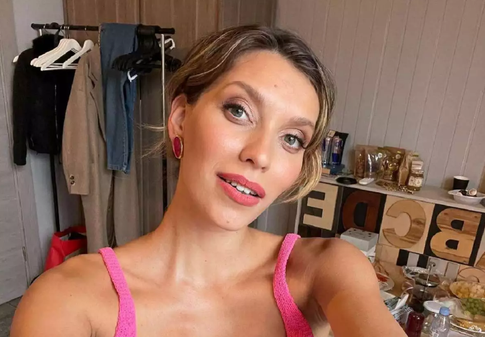 Тодоренко сравнили с «королевой шпагата»: «Волочкову собирается замещать»