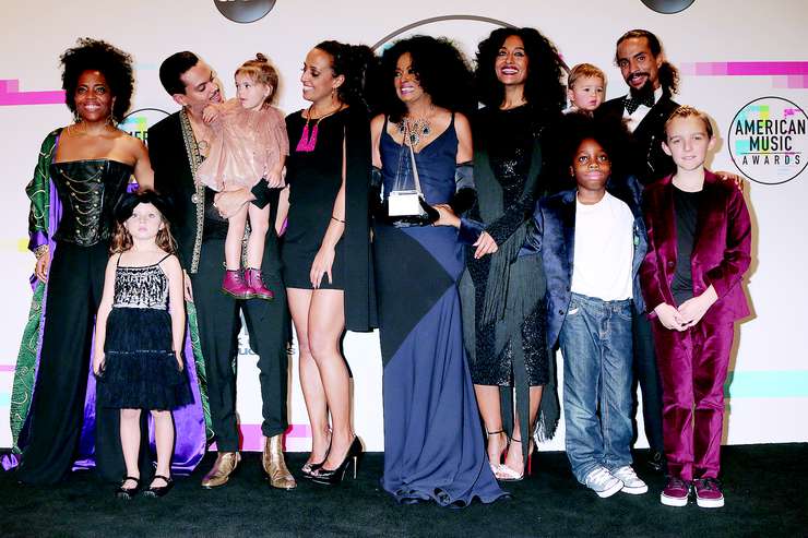 Дайана Росс с детьми и внуками