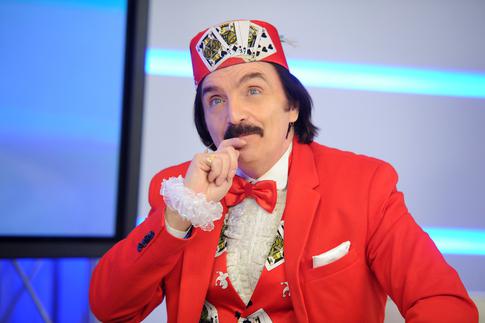 Акопян о ненависти к русским в США и Европе: «Они нас всю жизнь обирают!»