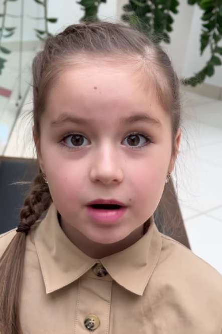 Мия Исхакова