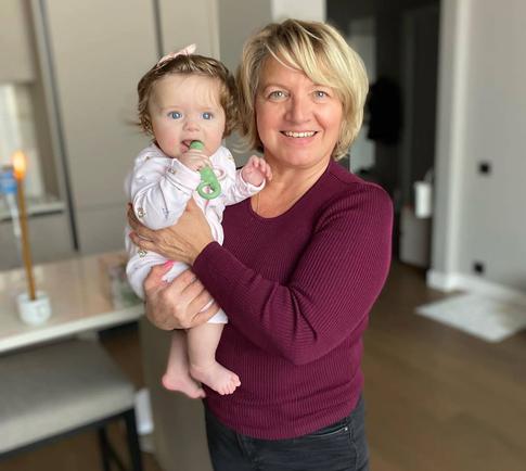 «Я врагу не пожелаю эту боль пережить»: свекровь Алексы не позвали на день рождения внучки